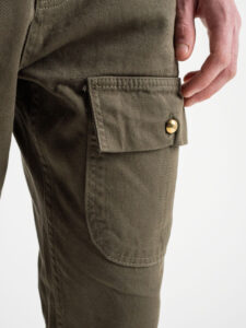 OVER-D Pantalone con tasconi e dettagli oro OE1S2S4P53 Militare (5)