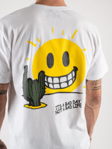 PABLIC T-shirt in cotone con scritta frontale e stampa sole sul retro 243237 Bianco2