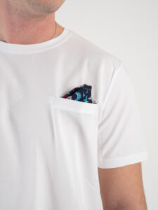 V2 T-shirt basica con pochette floreale TUPO Bianca (1)