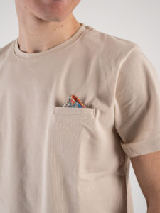 V2 T-shirt basica con pochette floreale TUPO Sabbia (1)