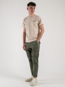 V2 T-shirt basica con pochette floreale TUPO Sabbia (2)
