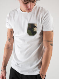 V2 T-shirt basica con taschino militare TUBI Bianca2