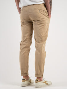 BERNA Pantalone chinos in cotone leggero 243217 Coloniale (1)