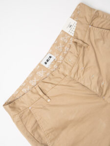 BERNA Pantalone chinos in cotone leggero 243217 Coloniale (9)