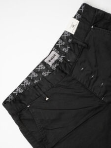 BERNA Pantalone chinos in cotone leggero 243217 Nero (8)