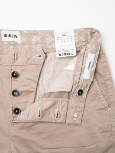 BERNA Pantalone chinos in cotone leggero 243217 Noce (7)