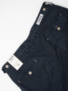BERNA Pantalone cropped morbido con pinces in cotone leggero 243404 Blu (7)