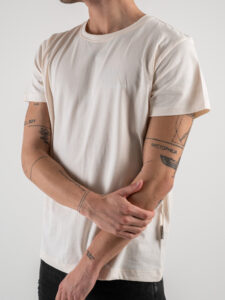 BERNA T-shirt in cotone con logo sul cuore 243227 Crema (2)