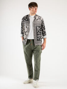 ESTASI Camicia coreana viscosa in fantasia CESENA Panna:Nera1