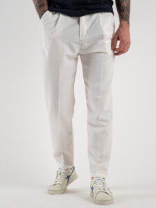 ESTASI Pantalone chino leggero e morbido con elastico e bottone in vita BARCELLONA EST Panna (2)