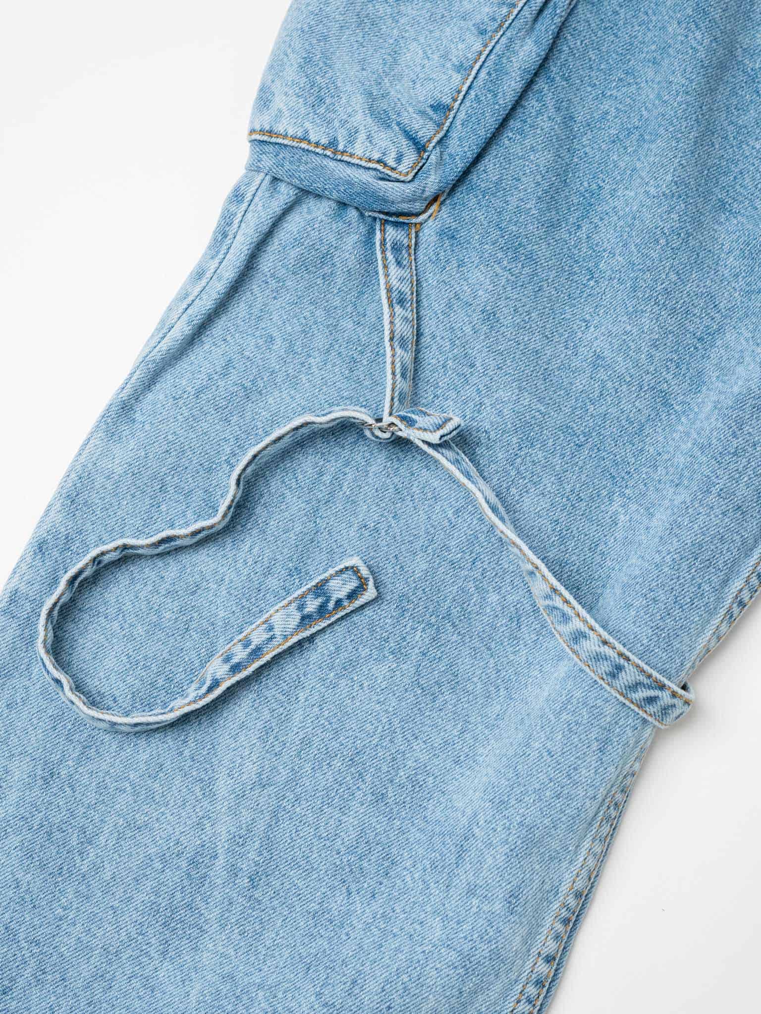Jeans con deals lacci laterali