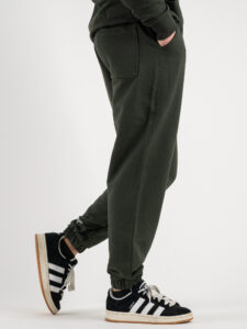 SUPERCULTURE Pantalone tuta leggero con polsini e tasconi laterali POSER Verde Militare (4)