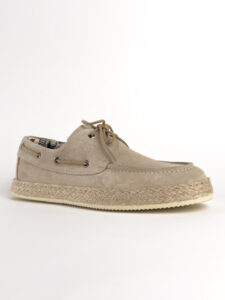 V2 Scarpa modello barca in camoscio con lacci in corda beige MOCRD Sabbia3