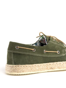 V2 Scarpa modello barca in camoscio con lacci in corda beige MOCRD Verde5