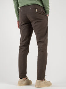BERNA Pantalone chinos in misto lino 243409 Moro (5)