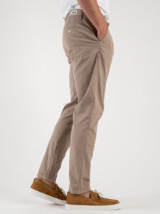 BERNA Pantalone chinos in misto lino 243409 Noce (4)