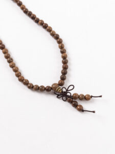 Collana corta Unisex fatta a mano Nepal buddista Mala perline di legno 0149 Marrone