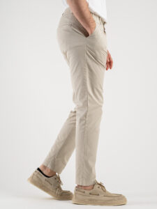 ESTASI Pantalone chino leggero con pinces ed elastico in vita BECKHAM EST Off White (5)