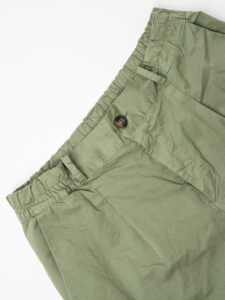 ESTASI Pantalone chino leggero con pinces ed elastico in vita BECKHAM EST Salvia (2)