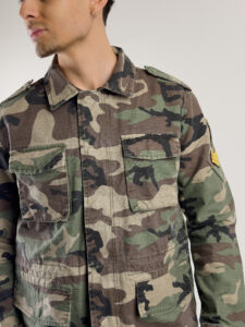 Giacchetta sahariana leggere con patch sulla manica sinistra BG0180 Camoflage8