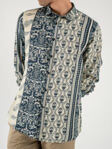 OVER-D Camicia viscosa con collo francese in fantasia OE1S2S4C05 Nera (2)