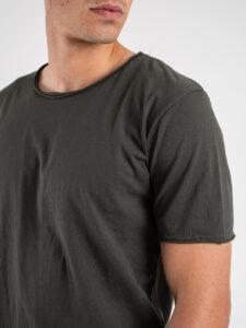 BLACK SUNDAY T-shirt basica in cotone a taglio vivo con fondo stondato DNP005 Militare (4)