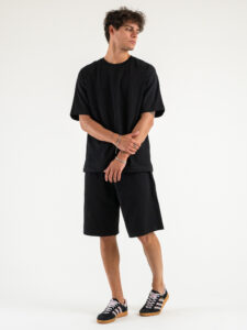 Coordinato corto con t-shirt over + Bermuda con coulisse L815003 Nero (2)