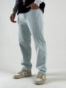 Jeans liscio con gamba morbida JORDAN Azzurro Chiarissimo2