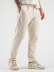 BERNA Pantalone cropped morbido con pinces in cotone leggero 243404 Panna (6)