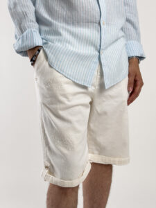 BERNA Bermuda in jeans con pences e rotture chiuse 220174 Latte (2)