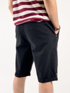 BERNA Bermuda in jeans con pences e rotture chiuse 220174 Nero (1)