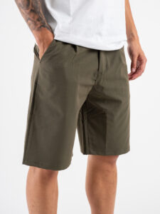 Bermuda in poliviscosa con elastico in vita KANE Verde Militare (3)