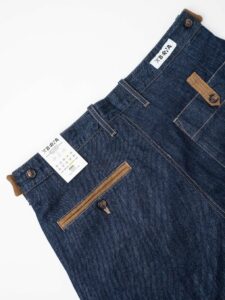 BERNA Jeans senza rotture con pences 246227 Blu (9)