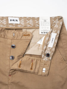 BERNA Pantalone chinos in cotone 246225 Cammello (8)