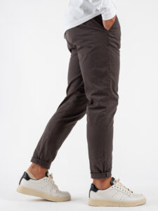 BERNA Pantalone chinos in cotone 246225 Castagna (3)
