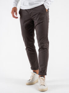 BERNA Pantalone chinos in cotone 246225 Castagna (8)