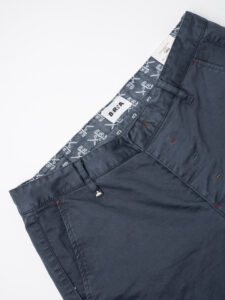 BERNA Pantalone chinos in cotone 246225 Grafite (1)