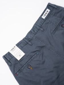 BERNA Pantalone chinos in cotone 246225 Grafite (2)