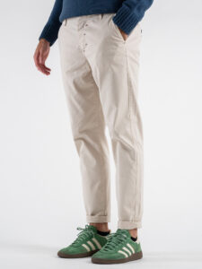 BERNA Pantalone chinos in cotone 246225 Panna (4)