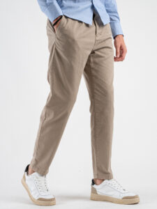 BERNA Pantalone cropped morbido con pinces 246097 Coloniale (5)