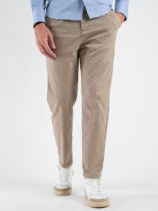 BERNA Pantalone cropped morbido con pinces 246097 Coloniale (7)