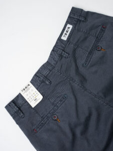 BERNA Pantalone cropped morbido con pinces 246097 Grafite (1)
