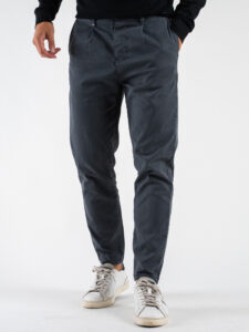 BERNA Pantalone cropped morbido con pinces 246097 Grafite (3)