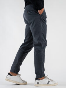 BERNA Pantalone cropped morbido con pinces 246097 Grafite (6)