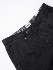 BERNA Pantalone cropped morbido con pinces 246097 Nero (2)