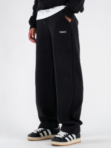 BERNA Pantalone tuta felpato relaxed fit 246083 Nero3