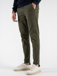 BL11 Pantalone chinos basico autunnoinverno BISIO Avocado (4)