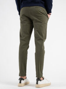 BL11 Pantalone chinos basico autunnoinverno BISIO Avocado (7)