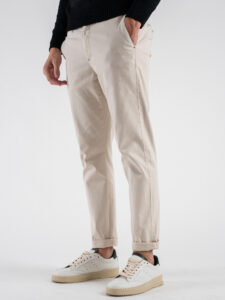 BL11 Pantalone chinos basico autunnoinverno BISIO Panna (4)