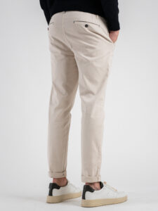 BL11 Pantalone chinos basico autunnoinverno BISIO Panna (7)